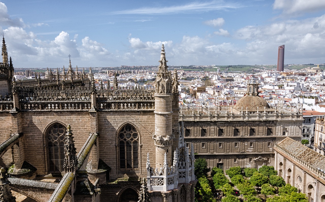 Explorando Sevilla: ¿Cuánto Tiempo Se Necesita Para Visitar La Catedral y La Giralda?