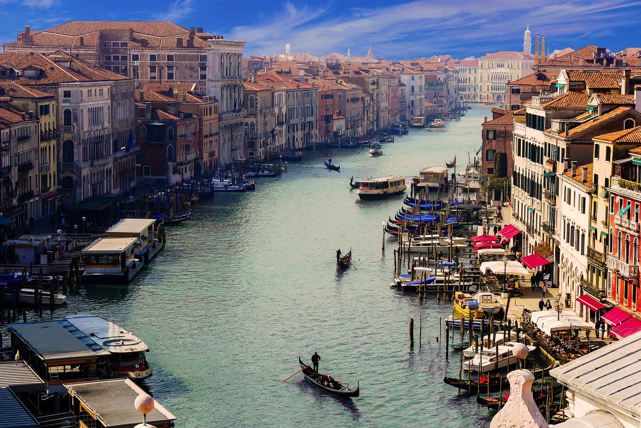Descubre el Costo del Paseo en Góndola por Venecia